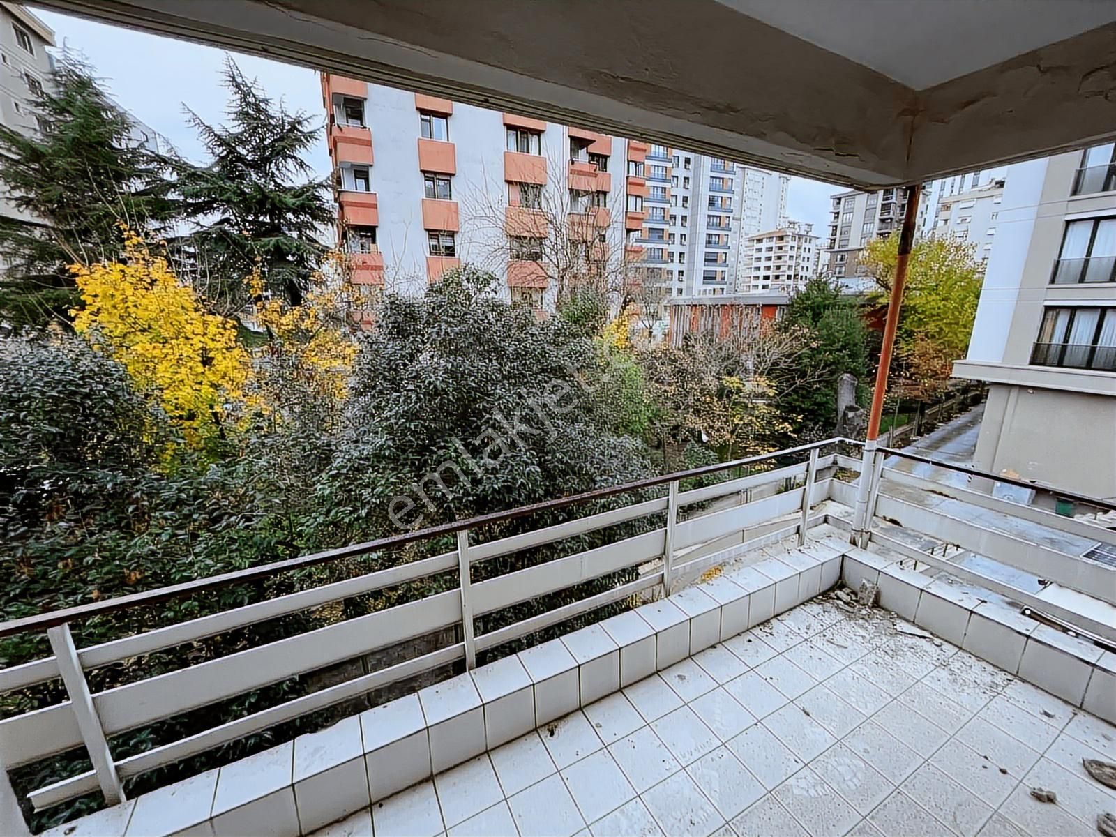 Erenköy'de Marmaraya Yakın Geniş Yatırımlık Net 90m2 2+1 - Görsel 12