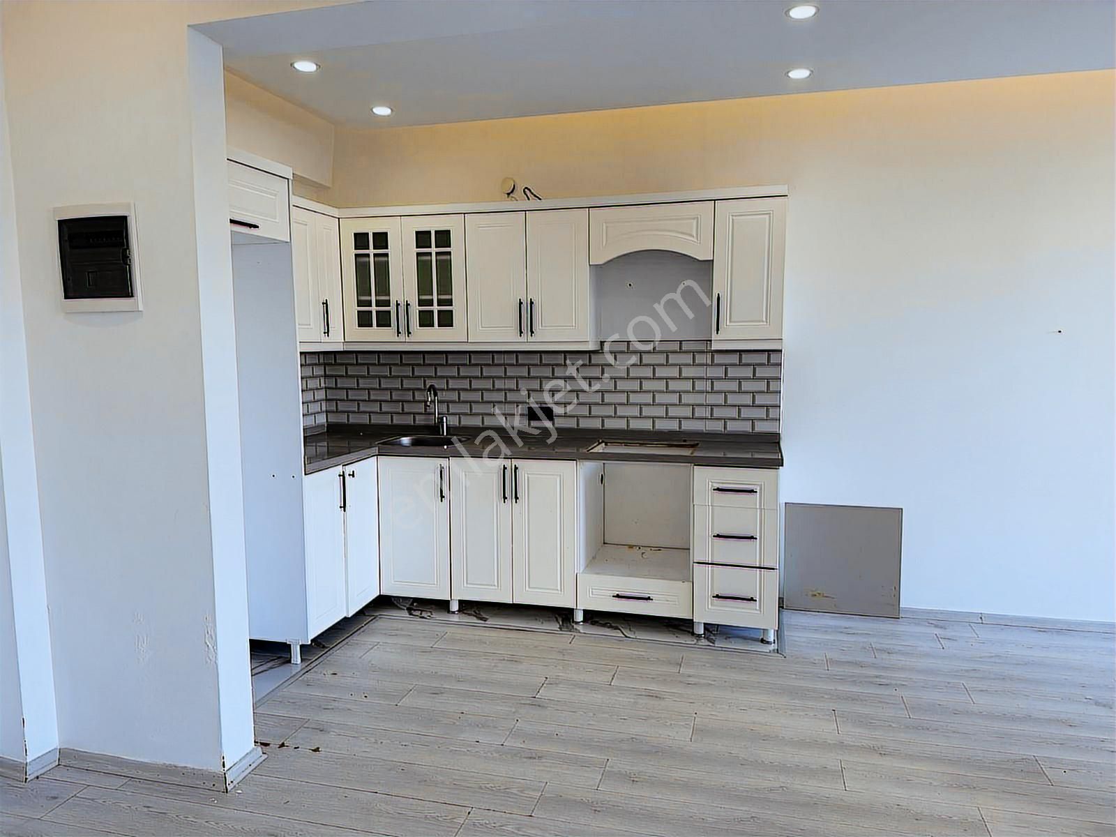 Grow Emlak Satılık Havuzlu 1+1 Geniş Bahçeli Daire - Görsel 5