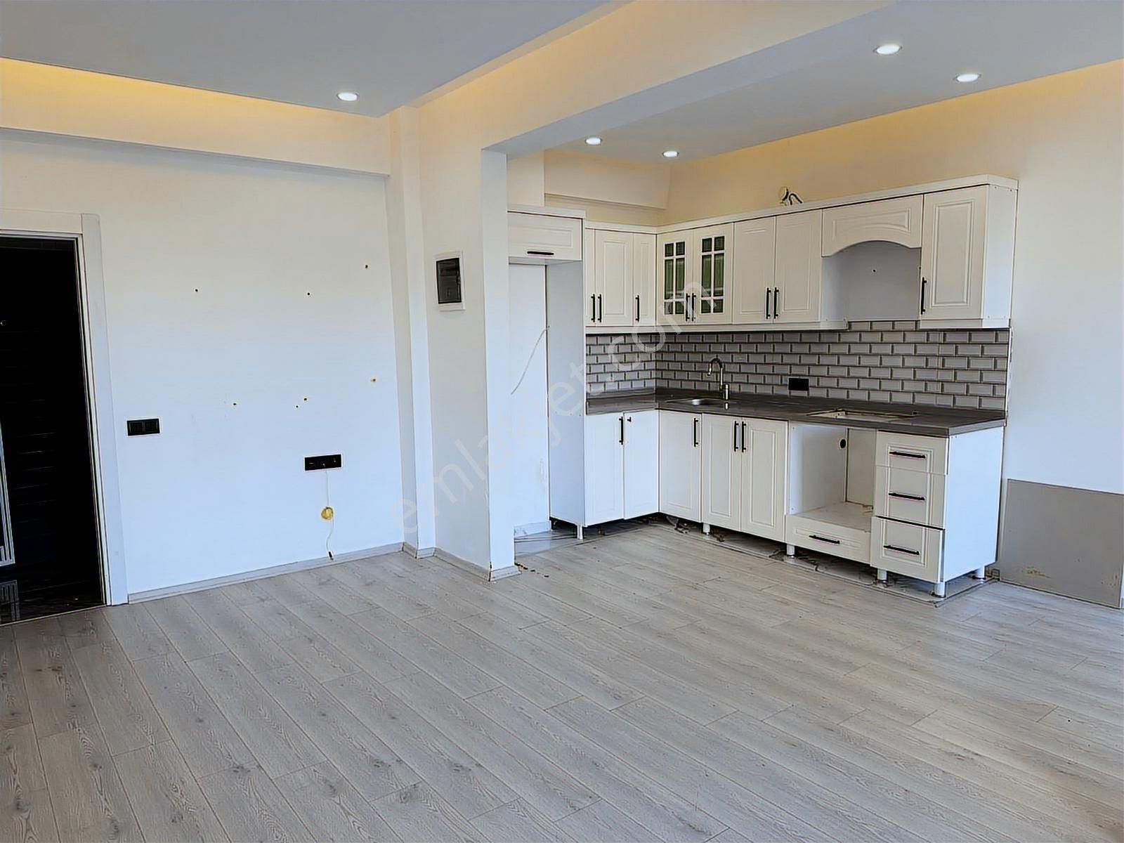 Grow Emlak Satılık Havuzlu 1+1 Geniş Bahçeli Daire - Görsel 4