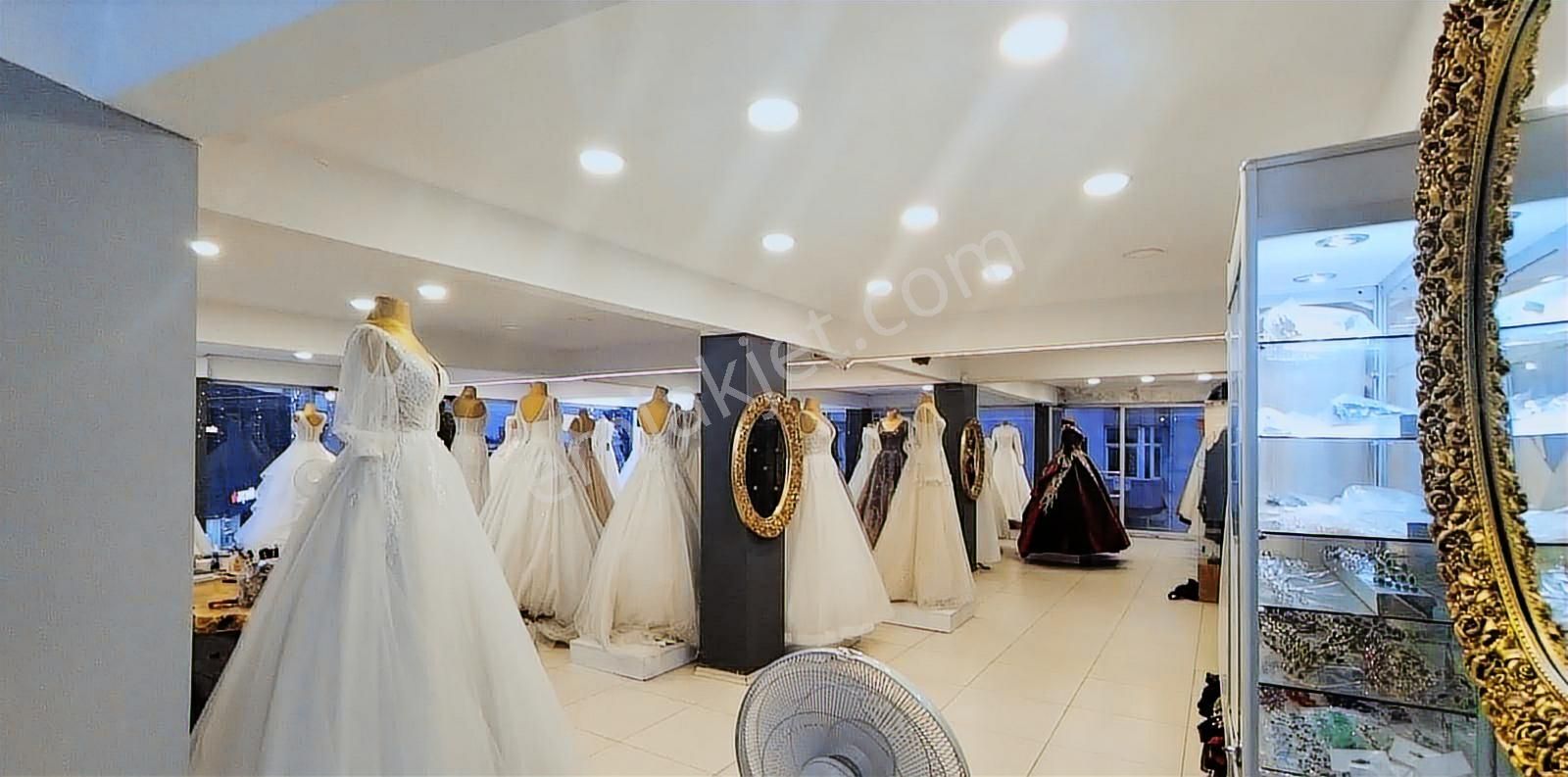 Gebze Çarşının İçinde Devren Satılık Gelinlikçi