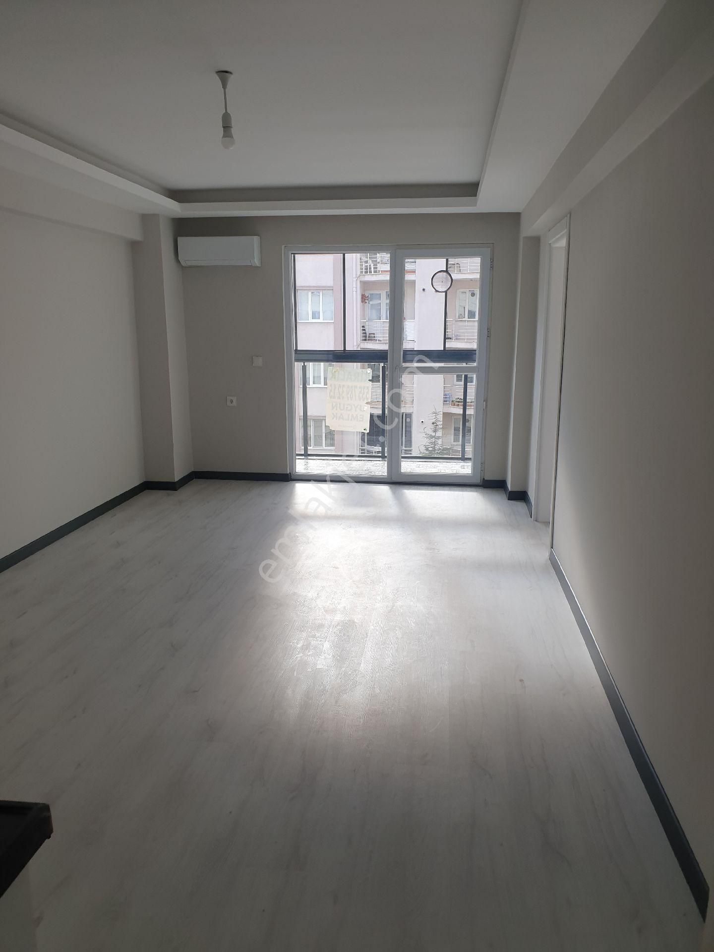 Tekirdağ Çorlu Muhittin Mahallesinde 60m2 Kiralık 1+1 Asansörlü Daire - Görsel 12