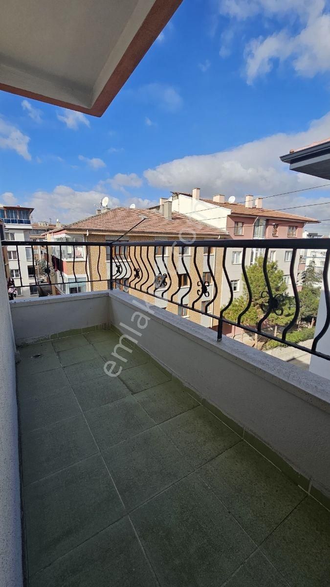 İstasyon Cadde Yanı Katta 3+1 Temiz Kiralık Daire - Görsel 14