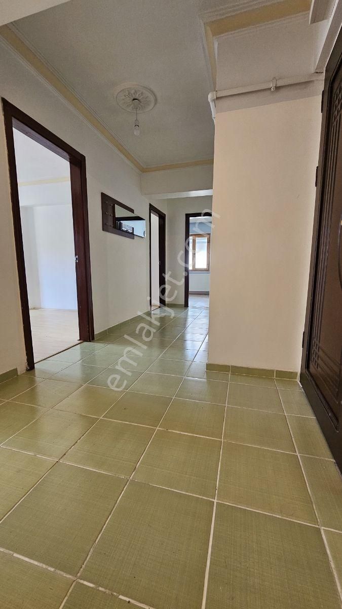 İstasyon Cadde Yanı Katta 3+1 Temiz Kiralık Daire - Görsel 10