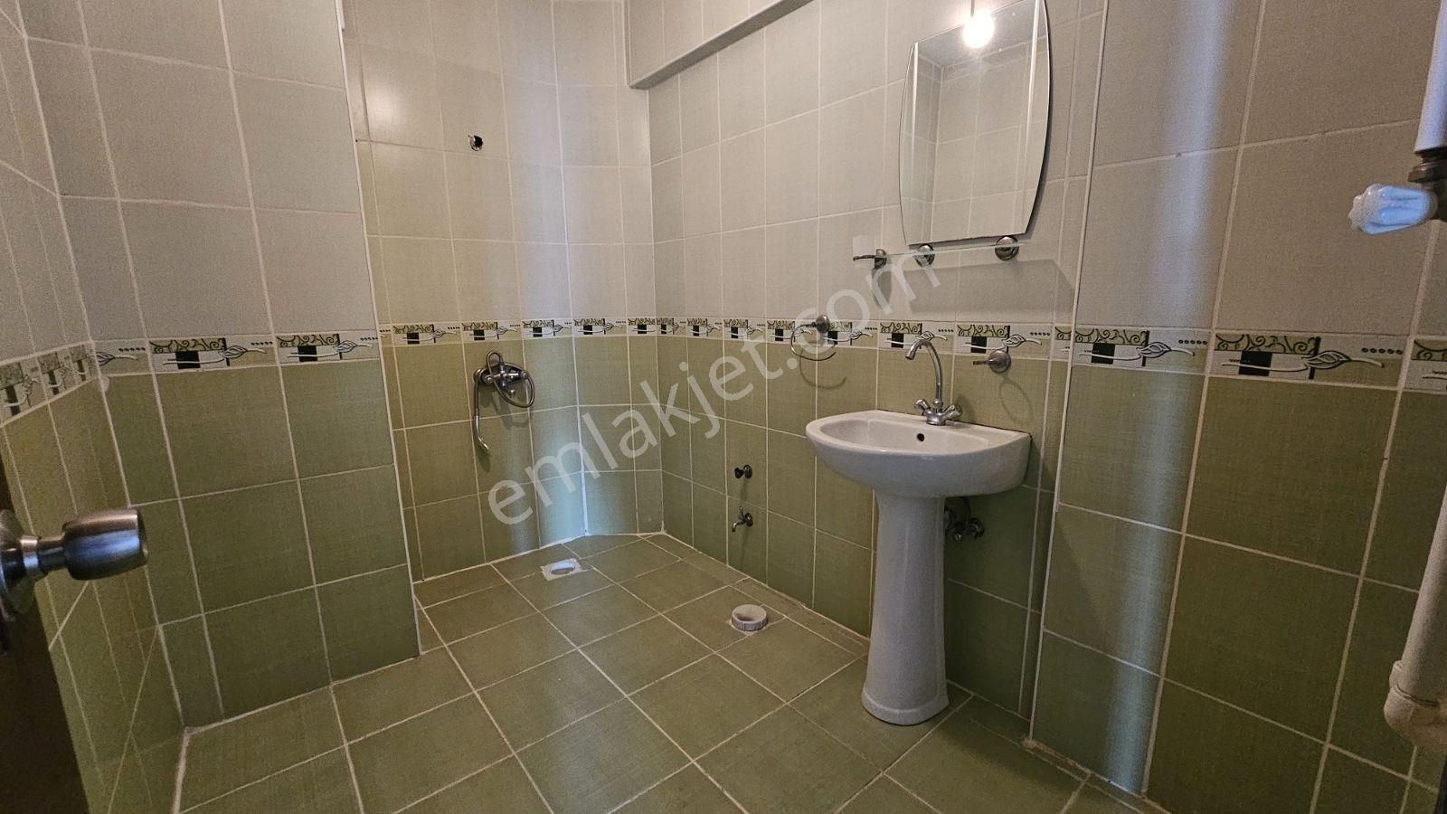 İstasyon Cadde Yanı Katta 3+1 Temiz Kiralık Daire - Görsel 16