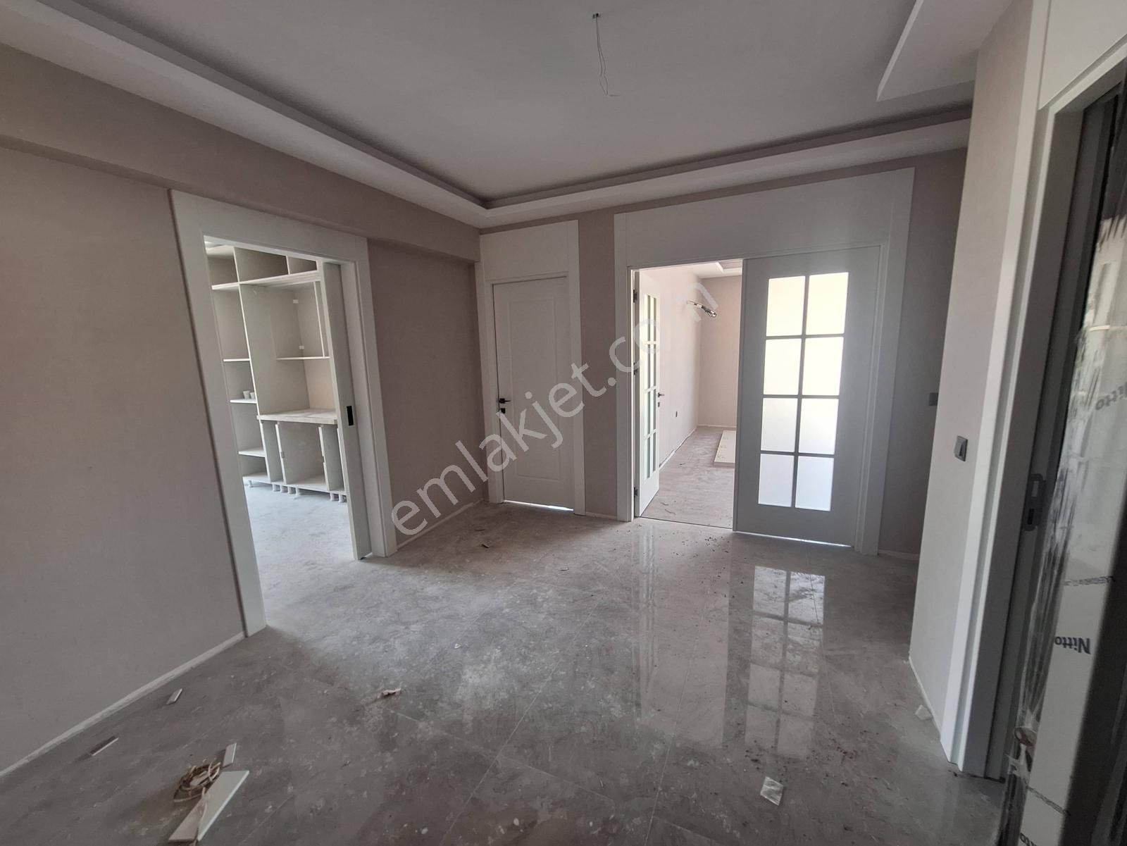 Yuva Mahallesinde Satılık Ferah Lüks 4+1 Daire - Görsel 2