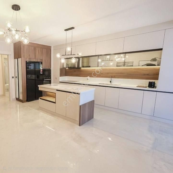 Ovacık Gamador Aura Projesinde Satılık 3+2 Daire Bulvar Cephe