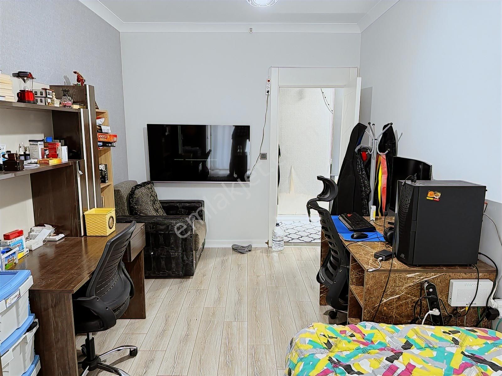 Havuz,güvenlik,manzara,4+1,geniş Mutfak,teras Balkon,kredye Açık - Görsel 8