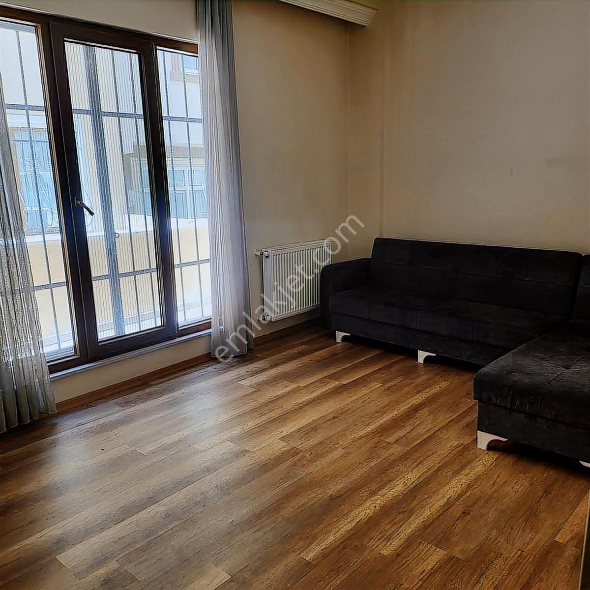 Alizeden Halkalı Kavaklı Mevkiinde Yeni Temiz Binada Bahçekatı