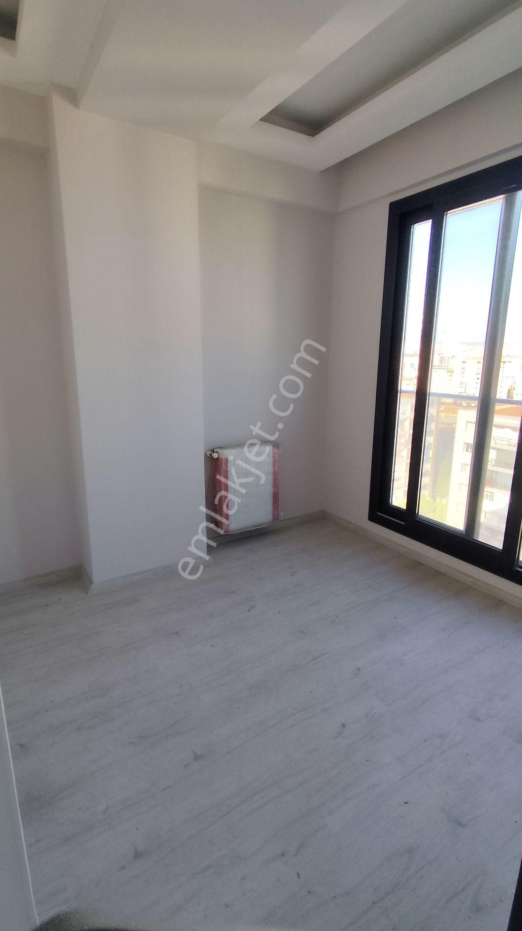 Turyap Buca'dan Satılık 1+1 Havuzlu Site İçinde Lüks Daire - Görsel 10