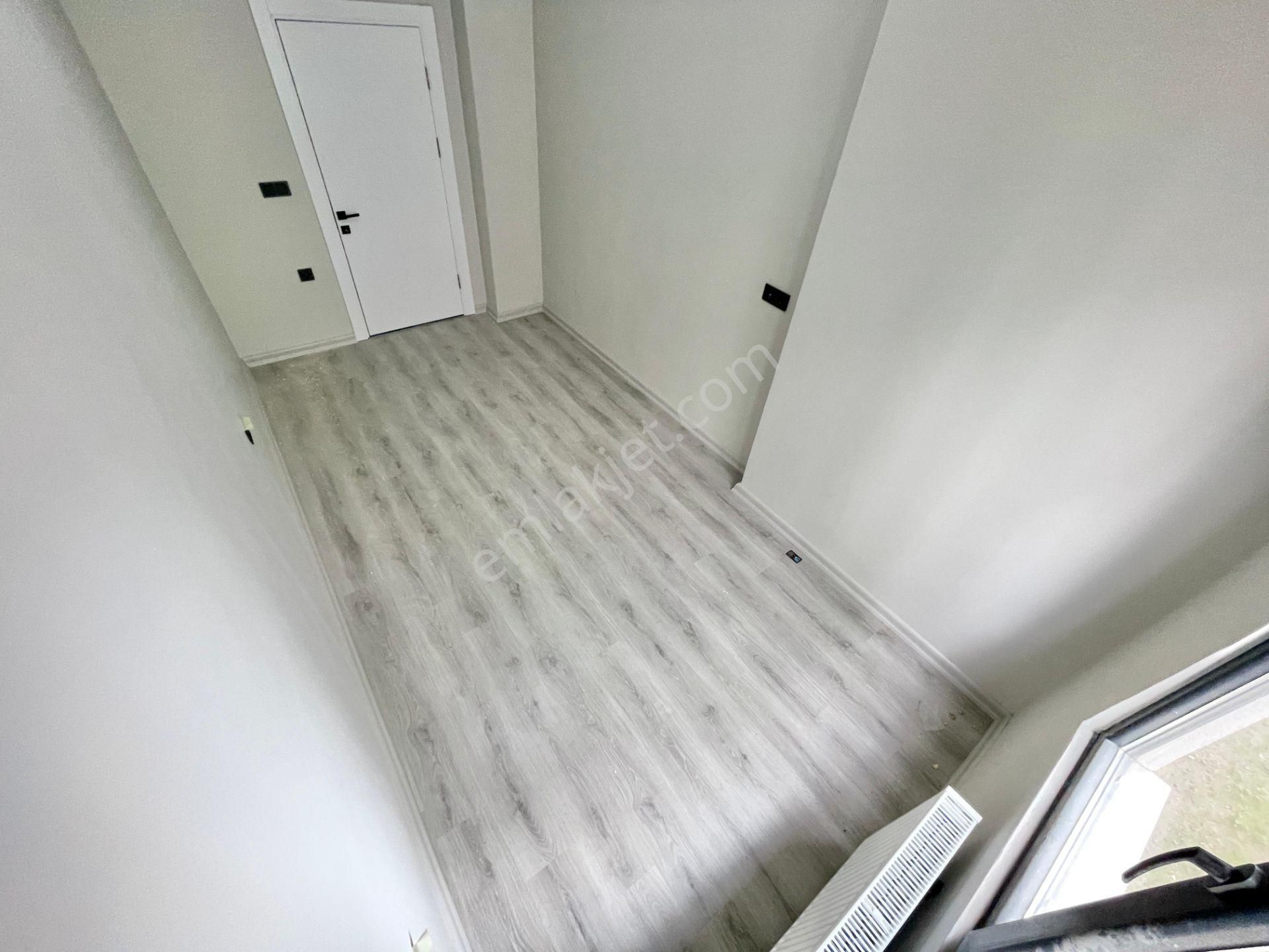 Berkay Demirel'den Kadıköyde Geniş Balkon Sıfır Ön Cephe 2+1 Daire - Görsel 26