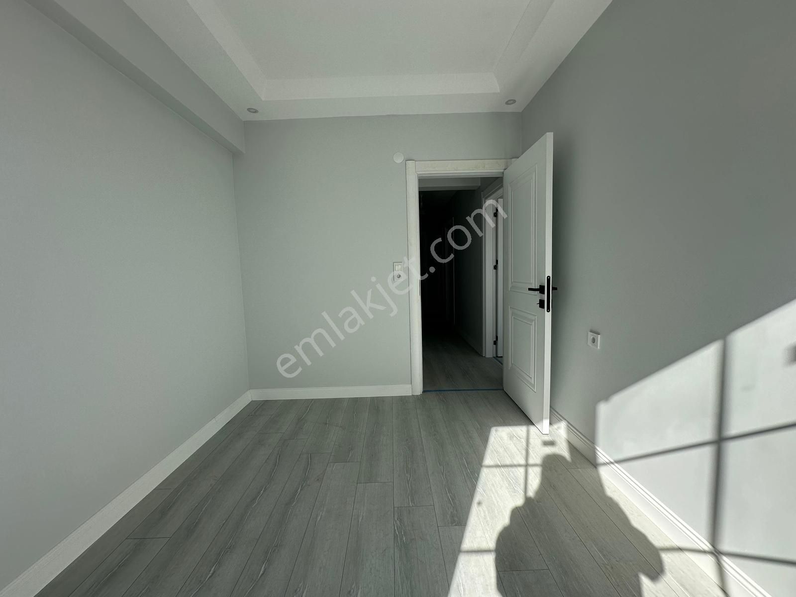 Tuğra'dan Rumeli Mahallesinde Ara Kat Sıfır 2+1 Daire!! - Görsel 12