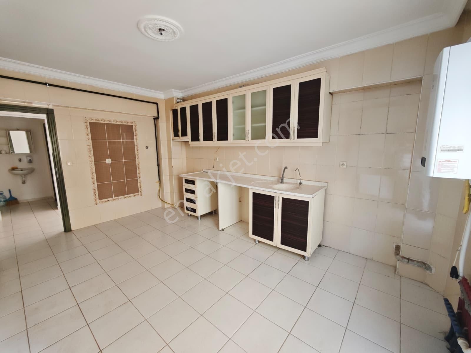 Lider Emlak'tan Güneşevler Merkezde 1.kat *3+1* Asansörlü Daire - Görsel 3