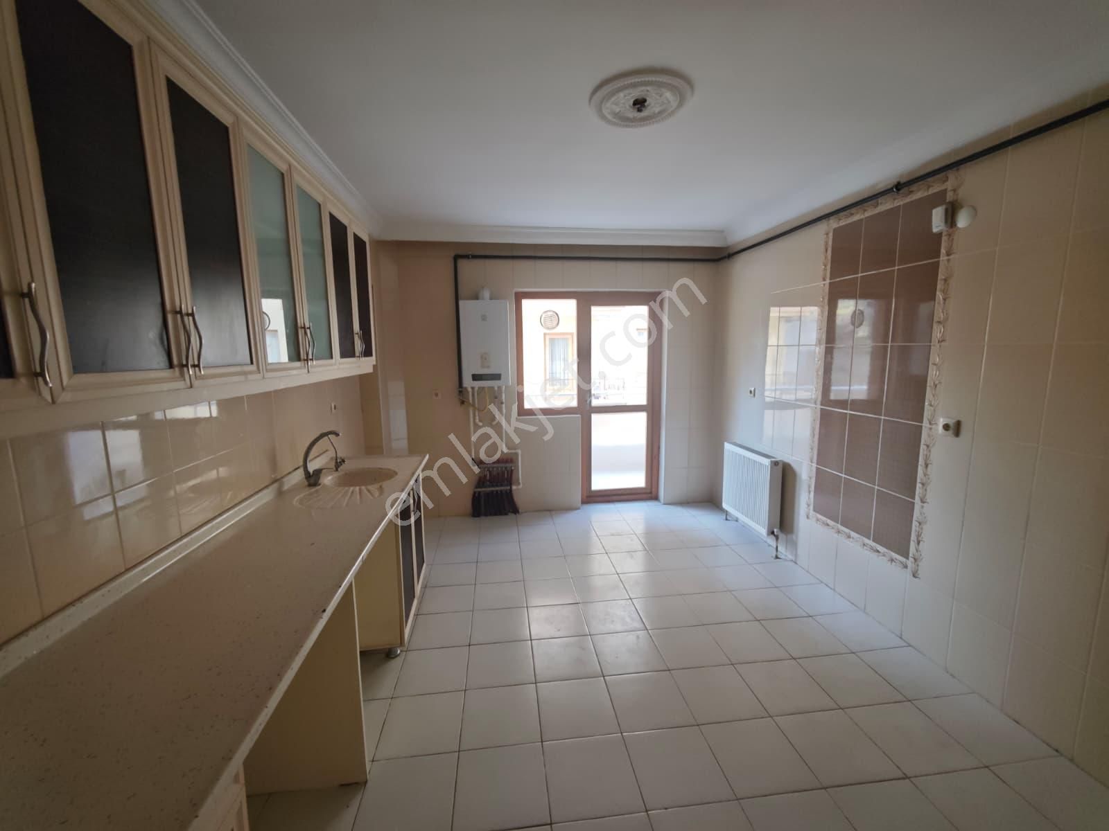 Lider Emlak'tan Güneşevler Merkezde 1.kat *3+1* Asansörlü Daire - Görsel 5