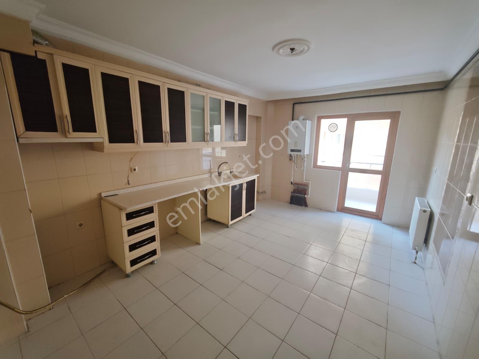 Lider Emlak'tan Güneşevler Merkezde 1.kat *3+1* Asansörlü Daire - Görsel 2