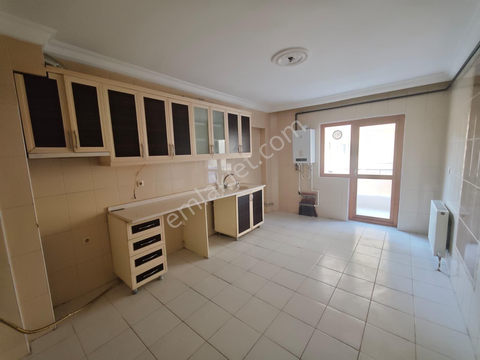 Lider Emlak'tan Güneşevler Merkezde 1.kat *3+1* Asansörlü Daire - Görsel 4