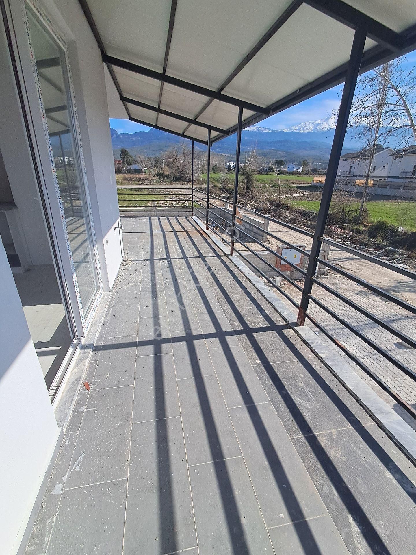 Seydikemer Gerişburnunda Satılık 3+1 Dublex Daıre - Görsel 3