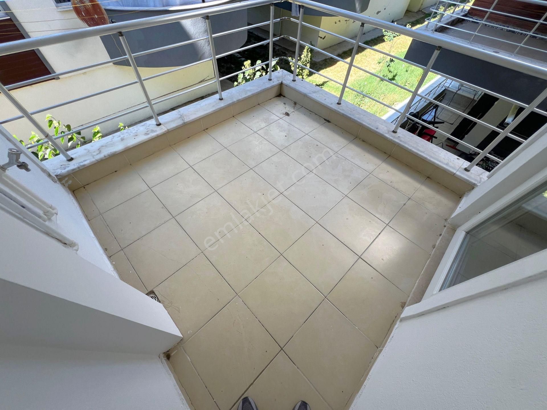 ▄jet'ten Altınkumda Tasarımıyla Göz Kamaştıran Kiralık 2+1 Daire - Görsel 25