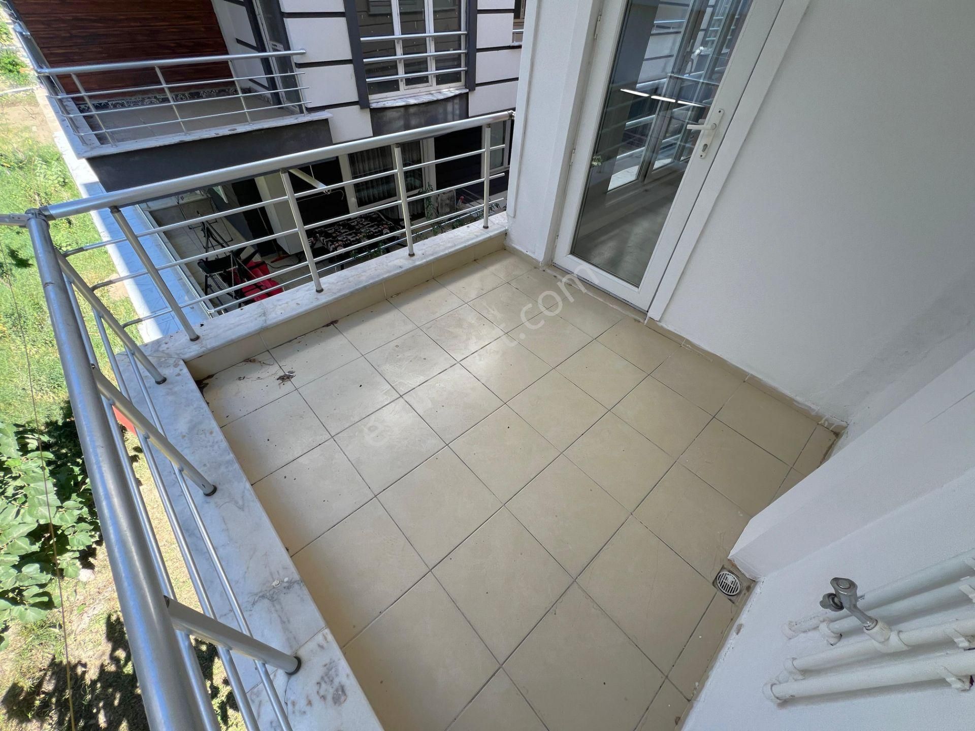 ▄jet'ten Altınkumda Tasarımıyla Göz Kamaştıran Kiralık 2+1 Daire - Görsel 24