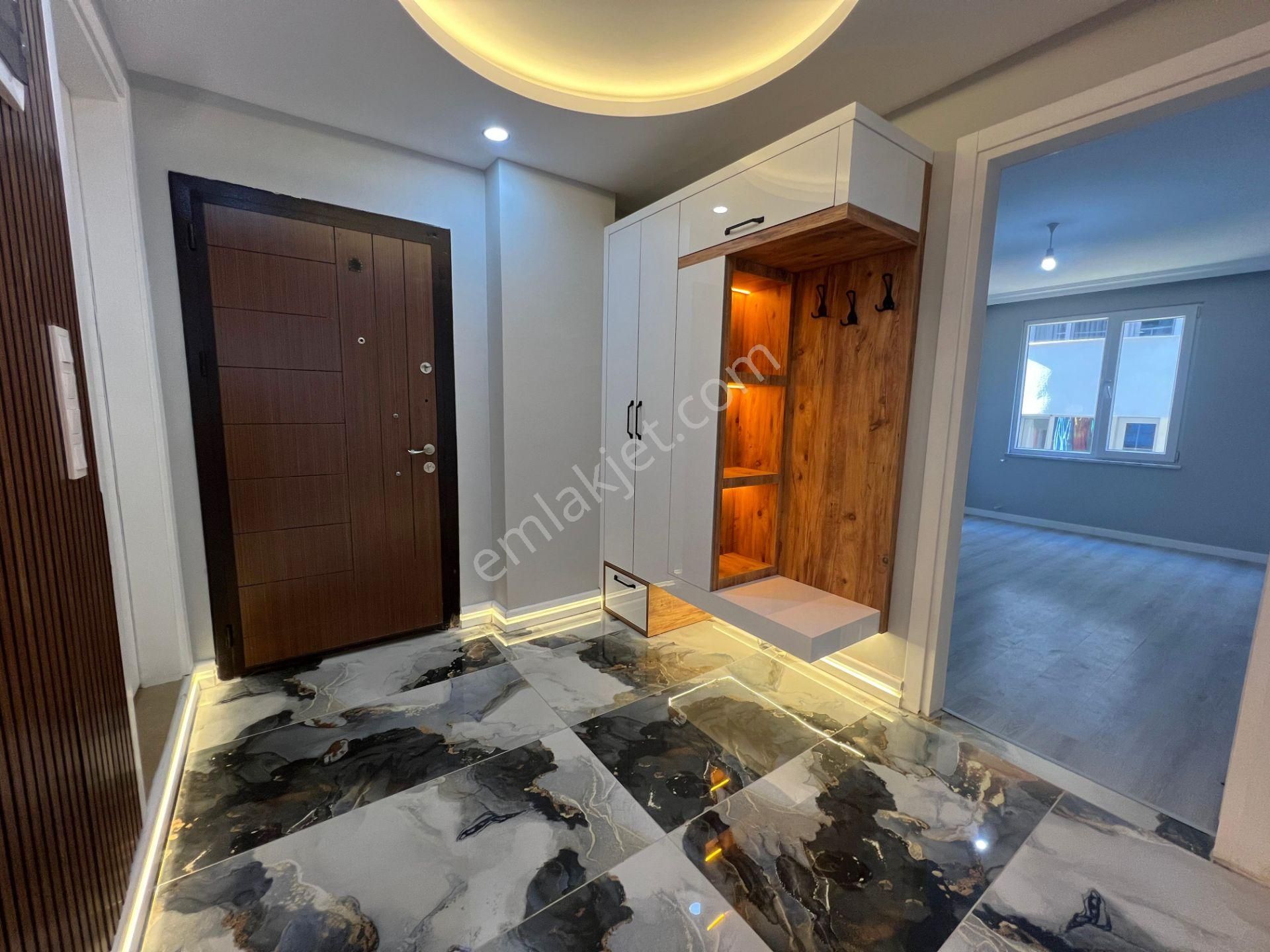 ▄jet'ten Altınkumda Tasarımıyla Göz Kamaştıran Kiralık 2+1 Daire - Görsel 32