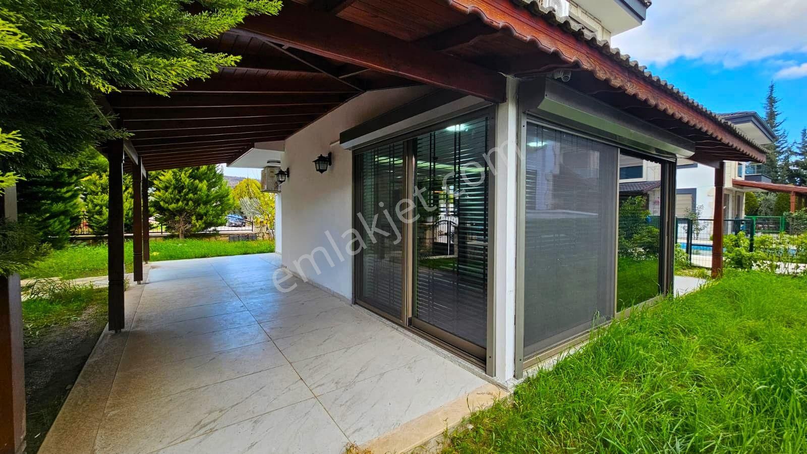 İzmi̇r Seferi̇hi̇sar Doğanbey De Satılık Müstaki̇l Havuzlu Yazlık 3+1 - Görsel 8