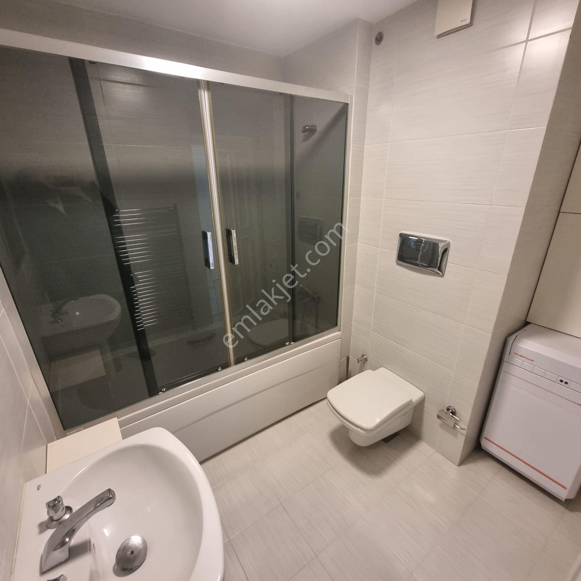 Bostanlı Mahallesi’nde Nezih Muhitte Kiralık 4+1 Geniş Daire - Görsel 19