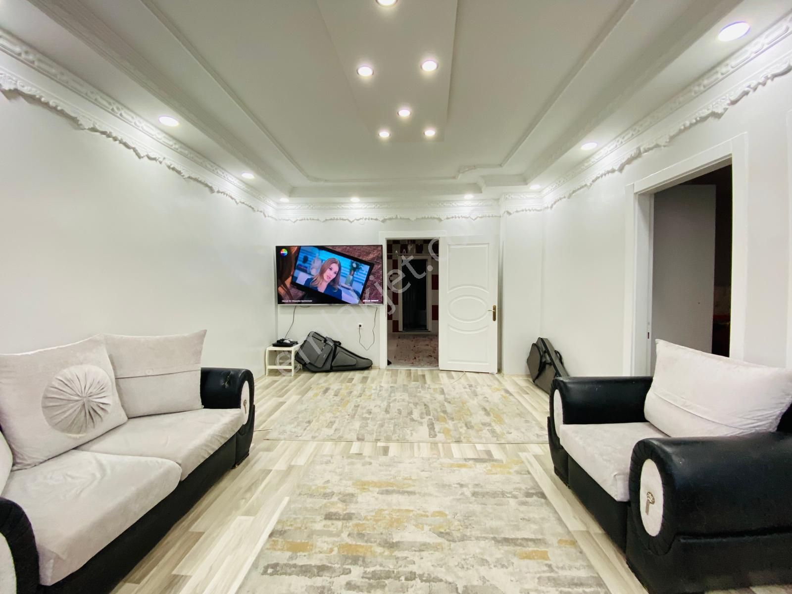 Demirlibahçe'de Plevne Cad. Dibi Katta 3+1 Yapılı Satılık Daire !!! - Görsel 5