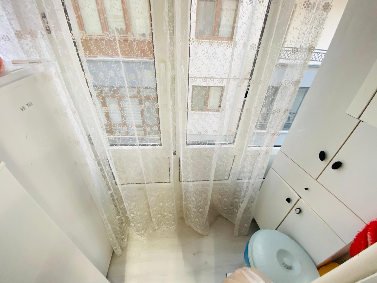 Demirlibahçe'de Plevne Cad. Dibi Katta 3+1 Yapılı Satılık Daire !!! - Görsel 18