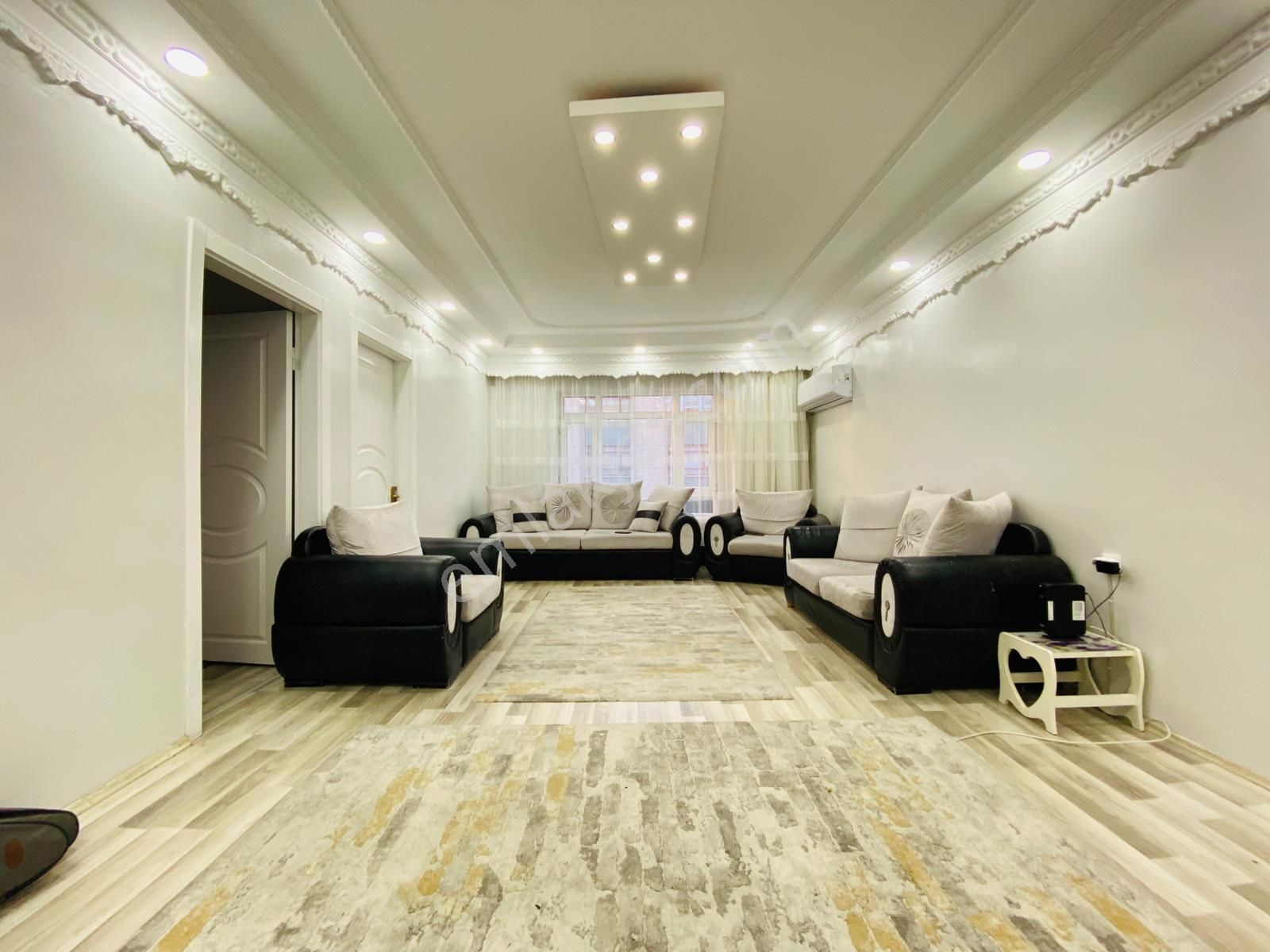 Demirlibahçe'de Plevne Cad. Dibi Katta 3+1 Yapılı Satılık Daire !!! - Görsel 2