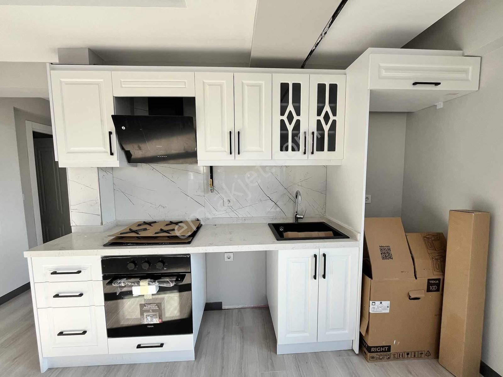 Tuğradan Kervancı Civarında Sıfır 1+1 Satılık Daireler - Görsel 9