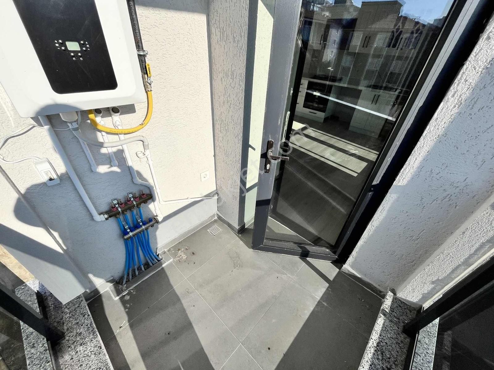 Tuğradan Kervancı Civarında Sıfır 1+1 Satılık Daireler - Görsel 11