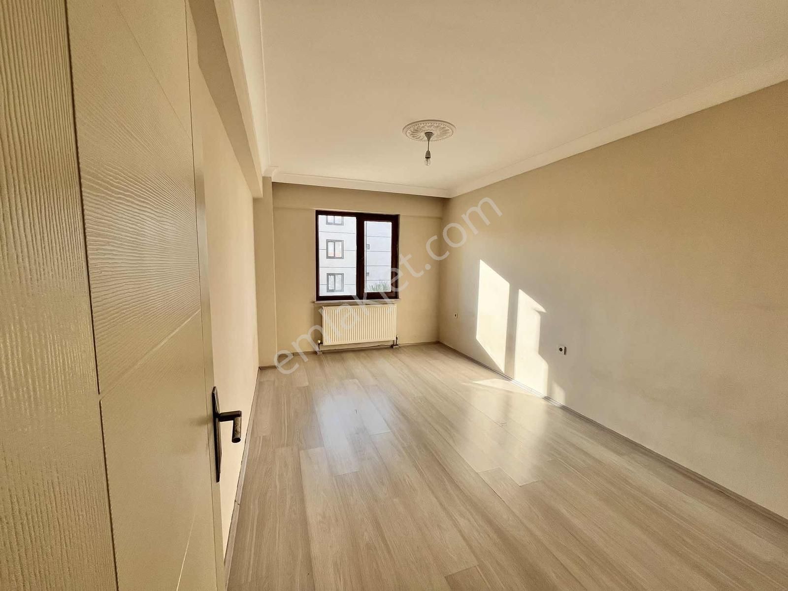 Tuğradan Rumeli'de Bulvara Cephe İskanlı 2+1 Satılık Daire - Görsel 18