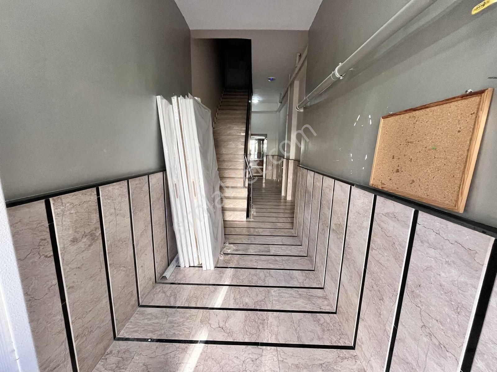 Tuğradan Rumeli'de Bulvara Cephe İskanlı 2+1 Satılık Daire - Görsel 22
