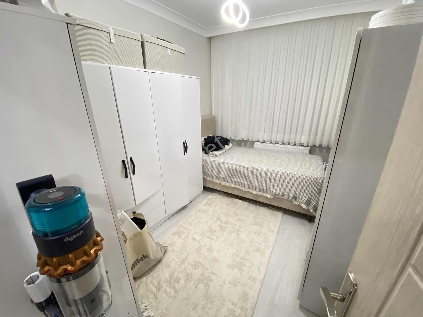 Tuğradan Cemal Gürsel Bulvarına Cephe İskanlı 2+1 Satılık Daire - Görsel 14