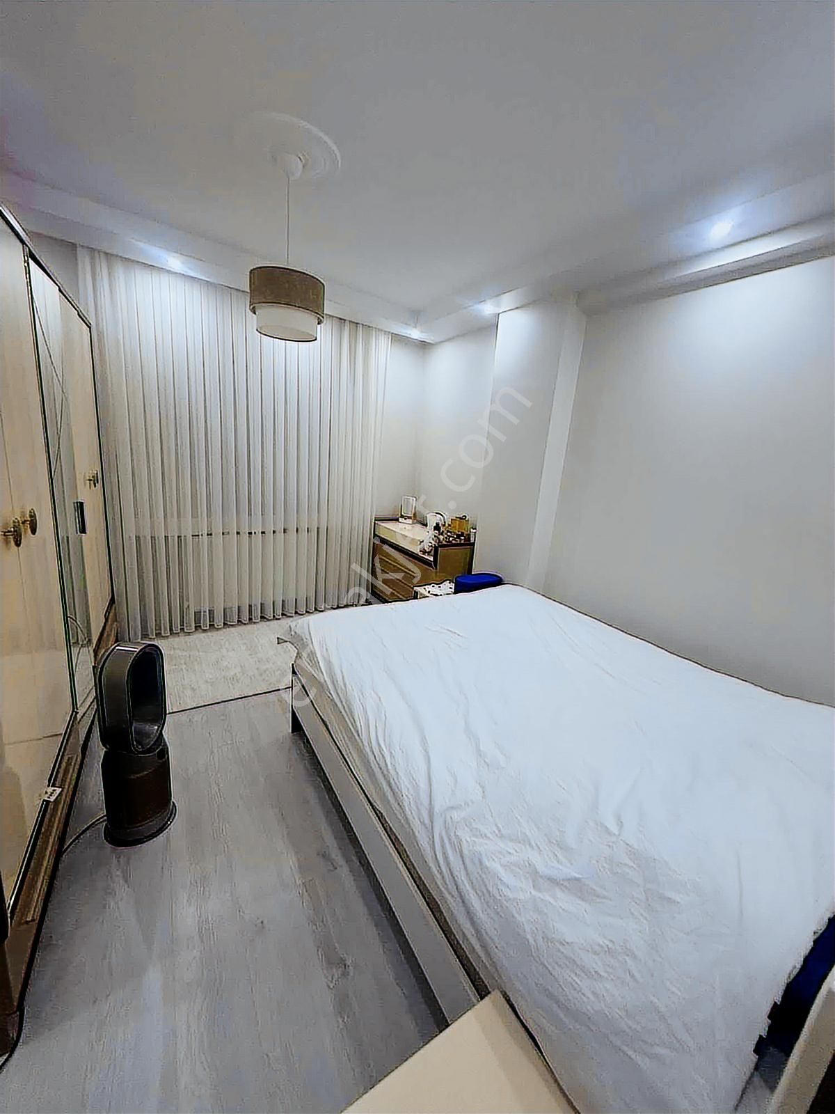 Tuğradan Cemal Gürsel Bulvarına Cephe İskanlı 2+1 Satılık Daire - Görsel 12