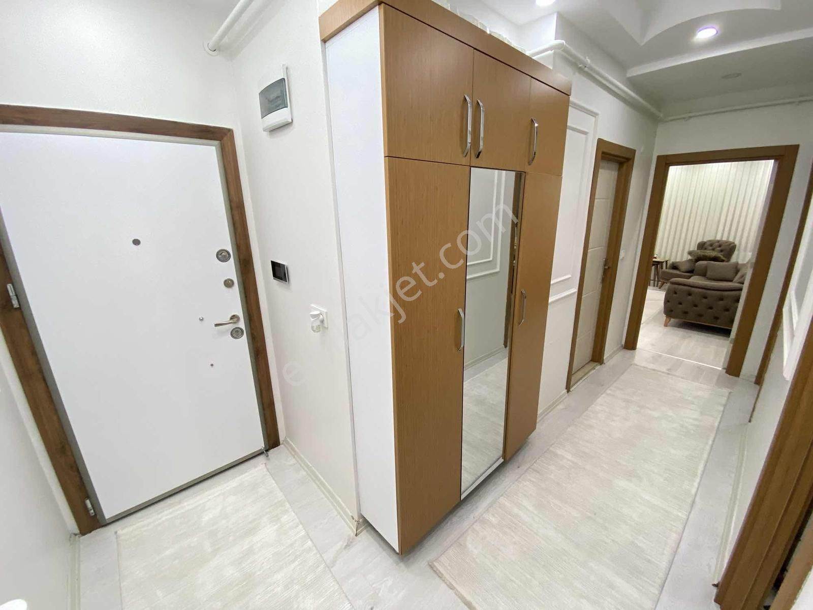 Tuğradan Cemal Gürsel Bulvarına Cephe İskanlı 2+1 Satılık Daire - Görsel 7