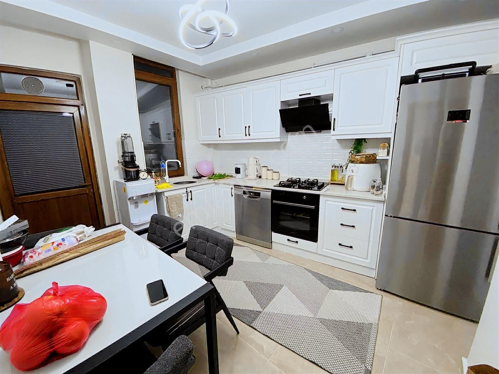 Tuğradan Cemal Gürsel Bulvarına Cephe İskanlı 2+1 Satılık Daire - Görsel 4