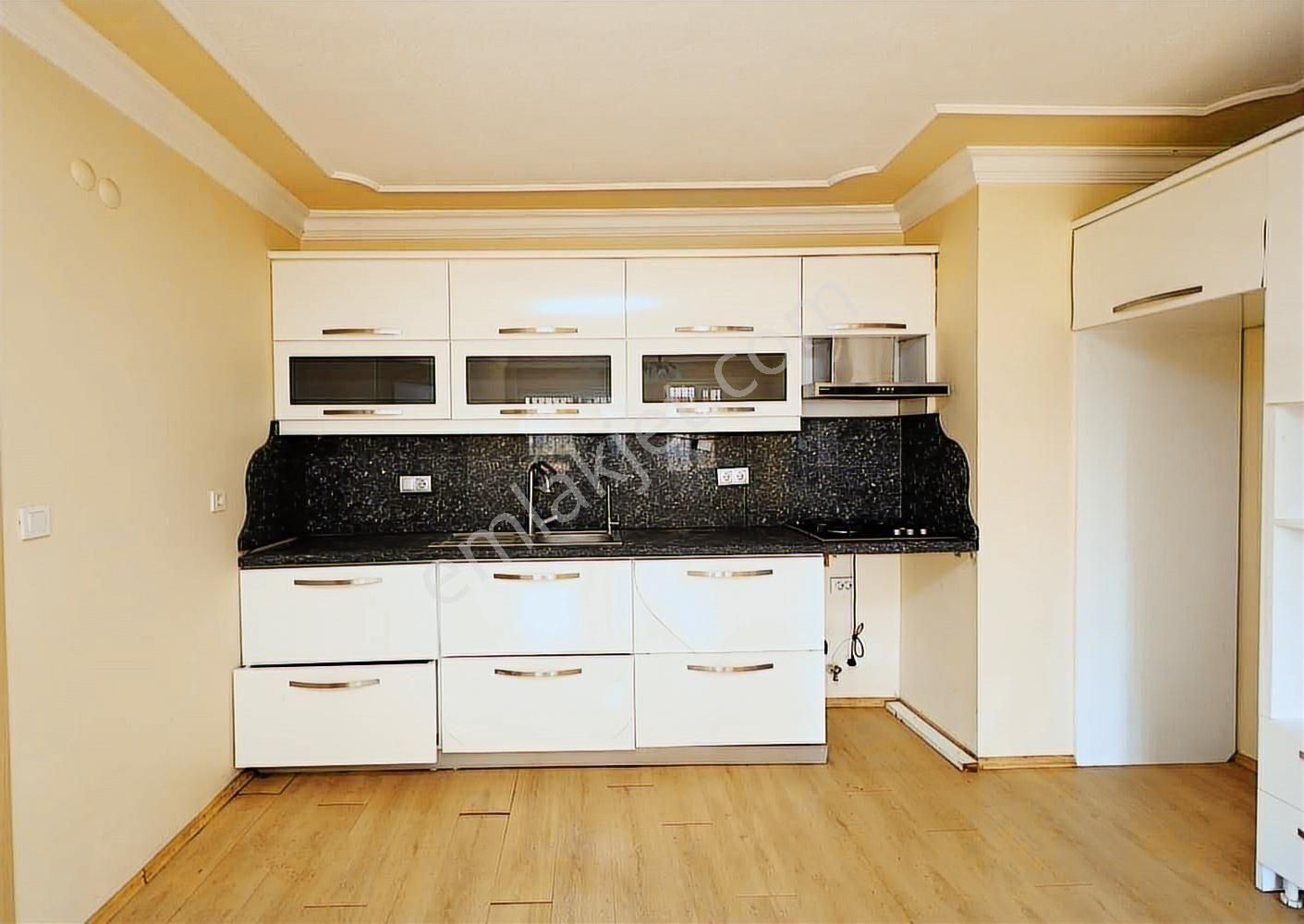 Mükemmel Lokasyonda Ön Cephe Çok Ferah 3+1 Arakat Daire - Görsel 21