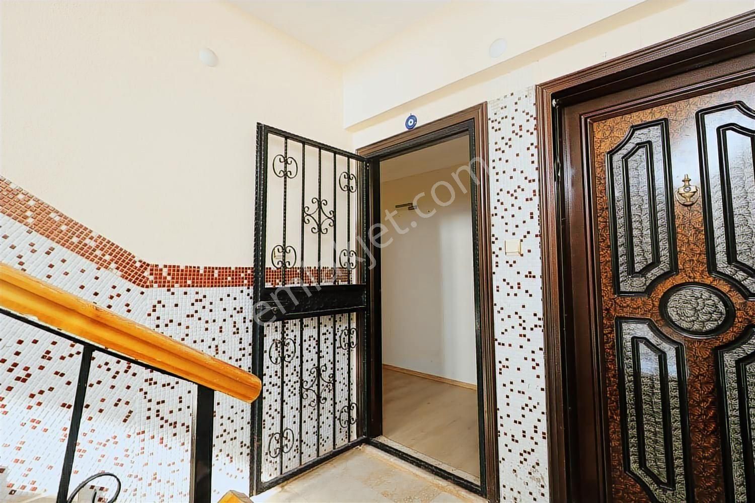 Mükemmel Lokasyonda Ön Cephe Çok Ferah 3+1 Arakat Daire - Görsel 14