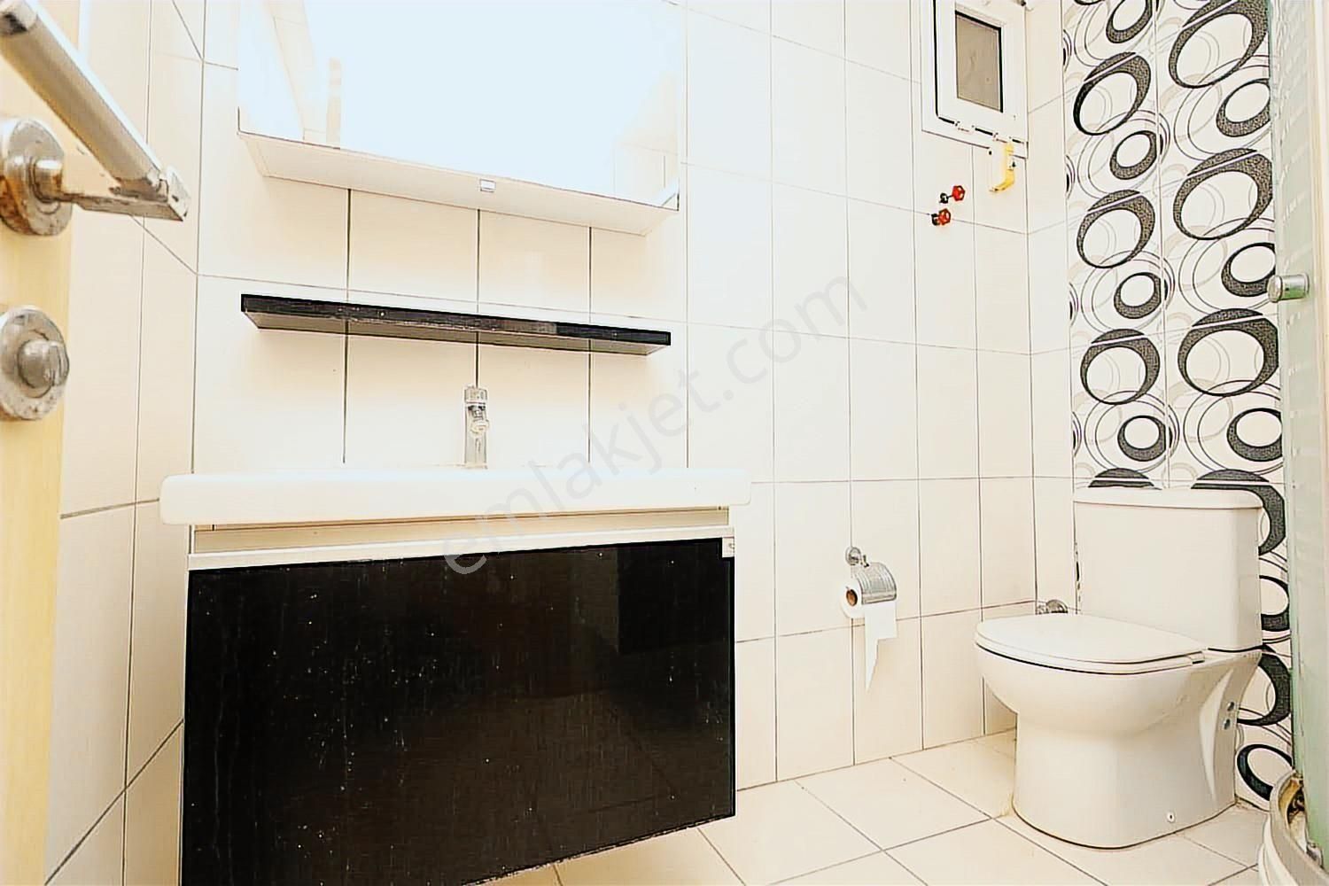 Mükemmel Lokasyonda Ön Cephe Çok Ferah 3+1 Arakat Daire - Görsel 9