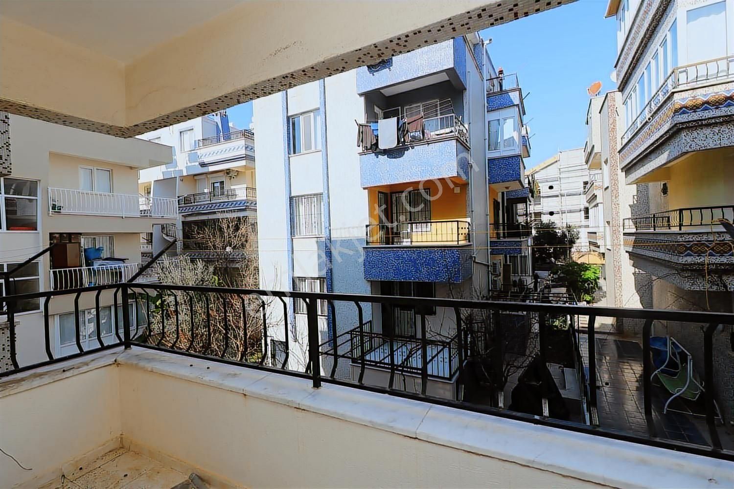 Mükemmel Lokasyonda Ön Cephe Çok Ferah 3+1 Arakat Daire - Görsel 5