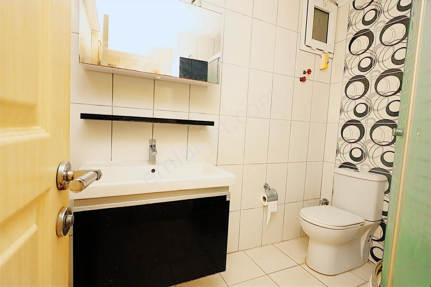 Mükemmel Lokasyonda Ön Cephe Çok Ferah 3+1 Arakat Daire - Görsel 12