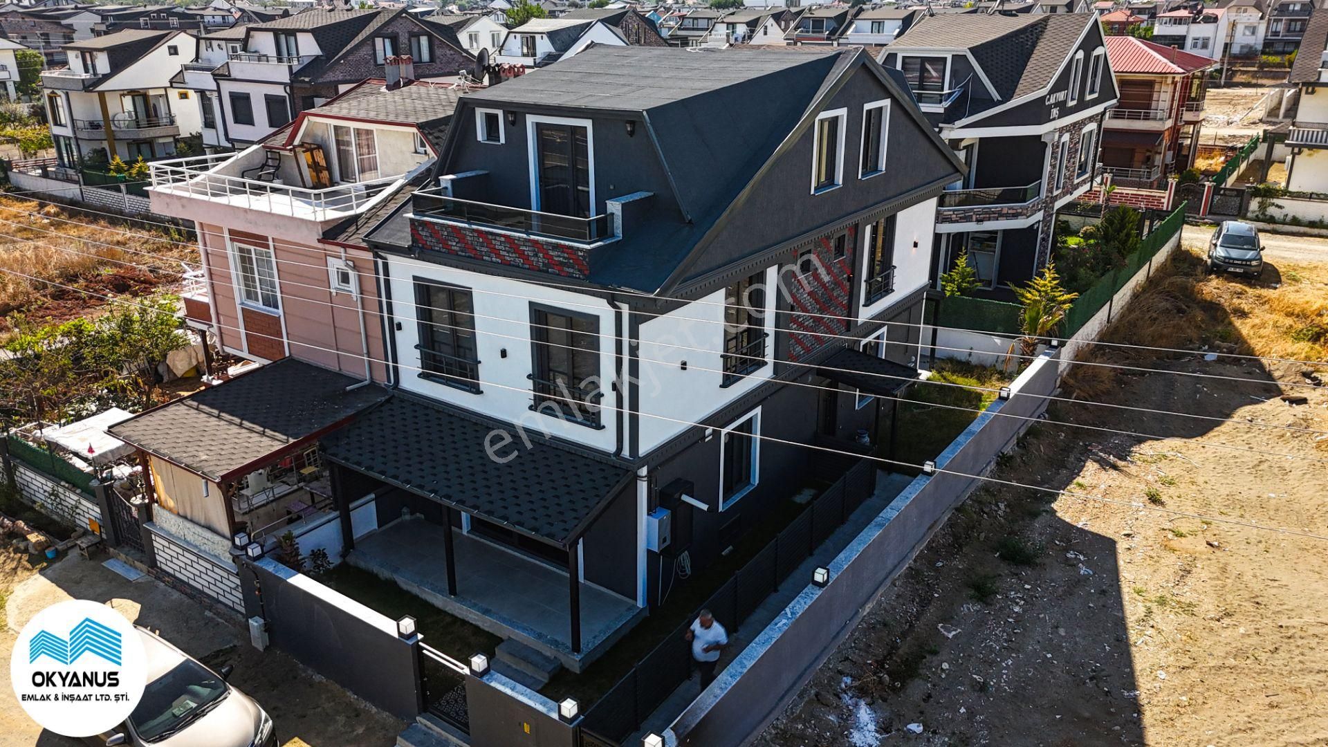 Kocaali De Deniz Manzaralı Zarif 3+1 Villa