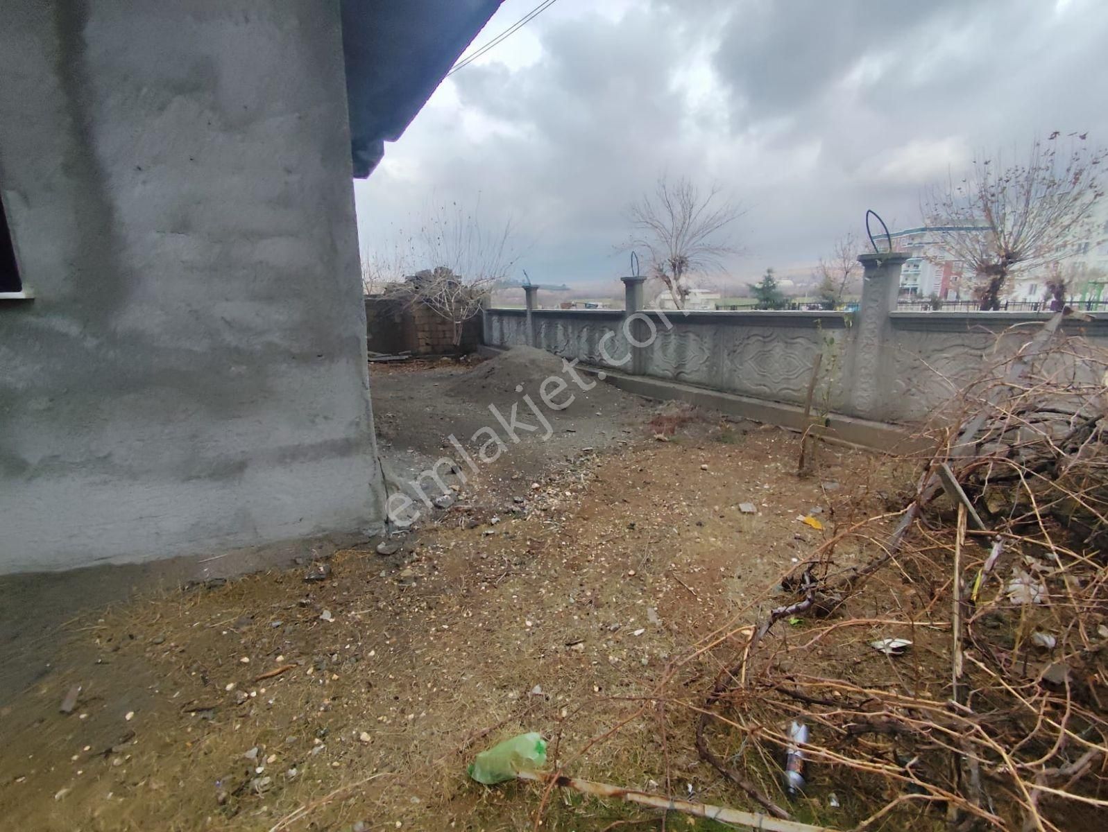 Acar Emlaktan Satılık Gırnavas Mah 373m2 4+1 Müstakil Bahçeli Ev - Görsel 2