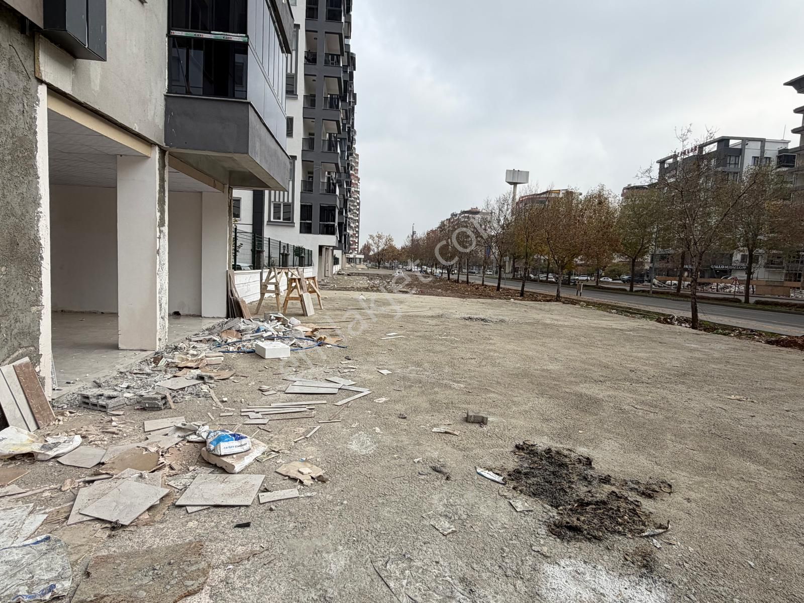 Grand Group'tan 75 Cadde 'ye Yakın Satılık Dükkan - Görsel 3