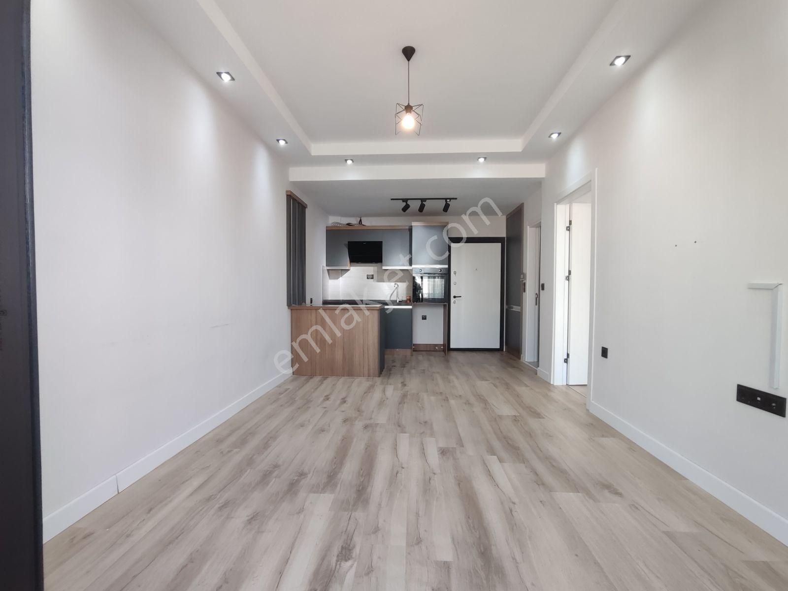 Alipaşa Uysal Piazza Rezidansta Satılık Ön Cephe Daire/ofis - Görsel 8