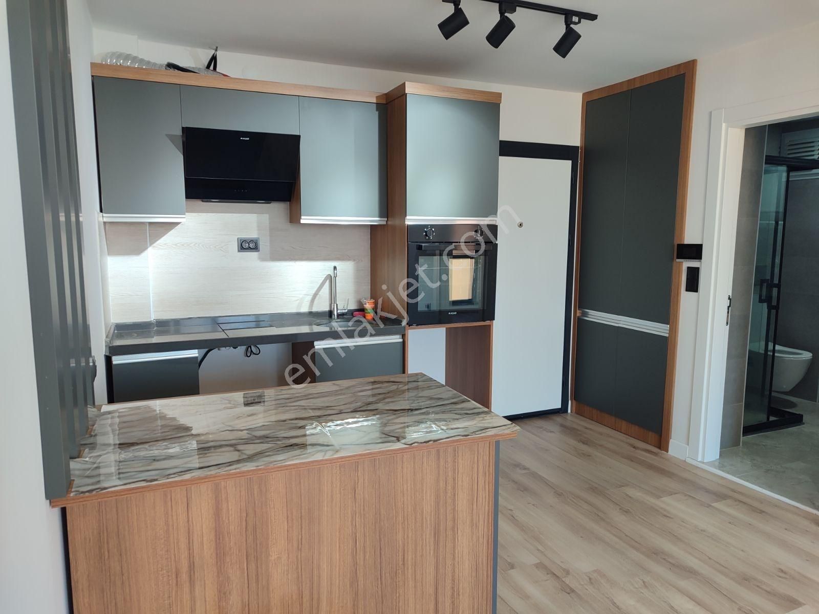 Alipaşa Uysal Piazza Rezidansta Satılık Ön Cephe Daire/ofis - Görsel 15