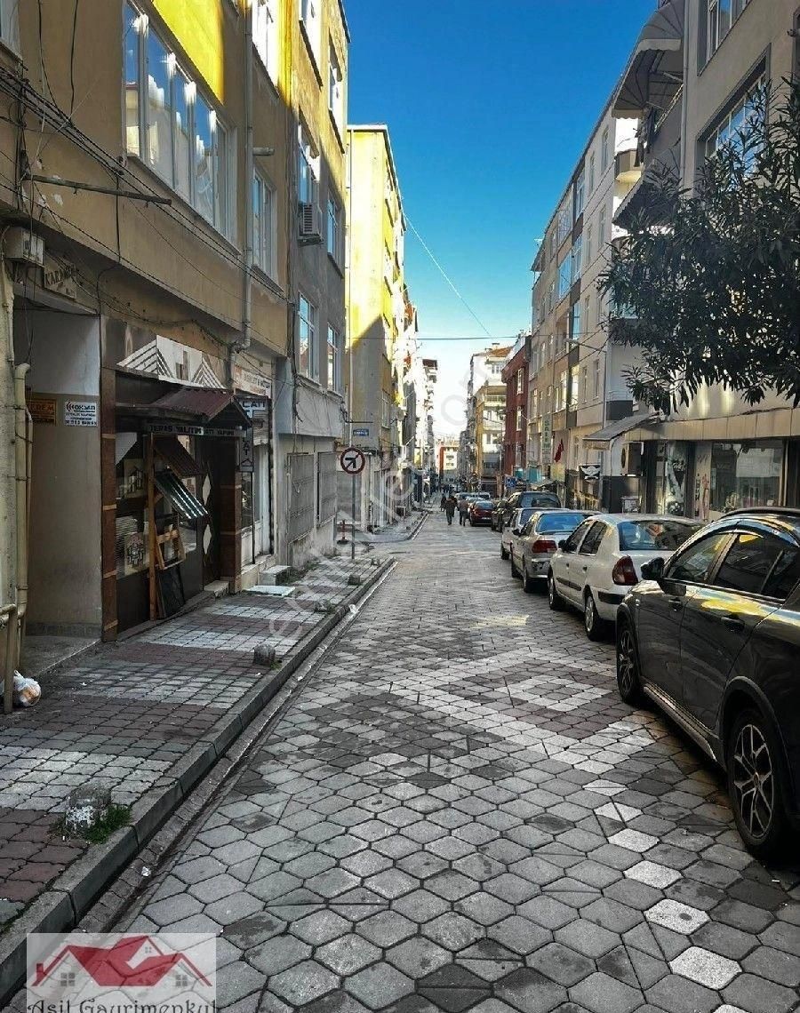 Samsun İlkadım Hürriyet Mah.kışla Sokak Bahçe Kat 2+1- 1 Balkon Masrafsız...