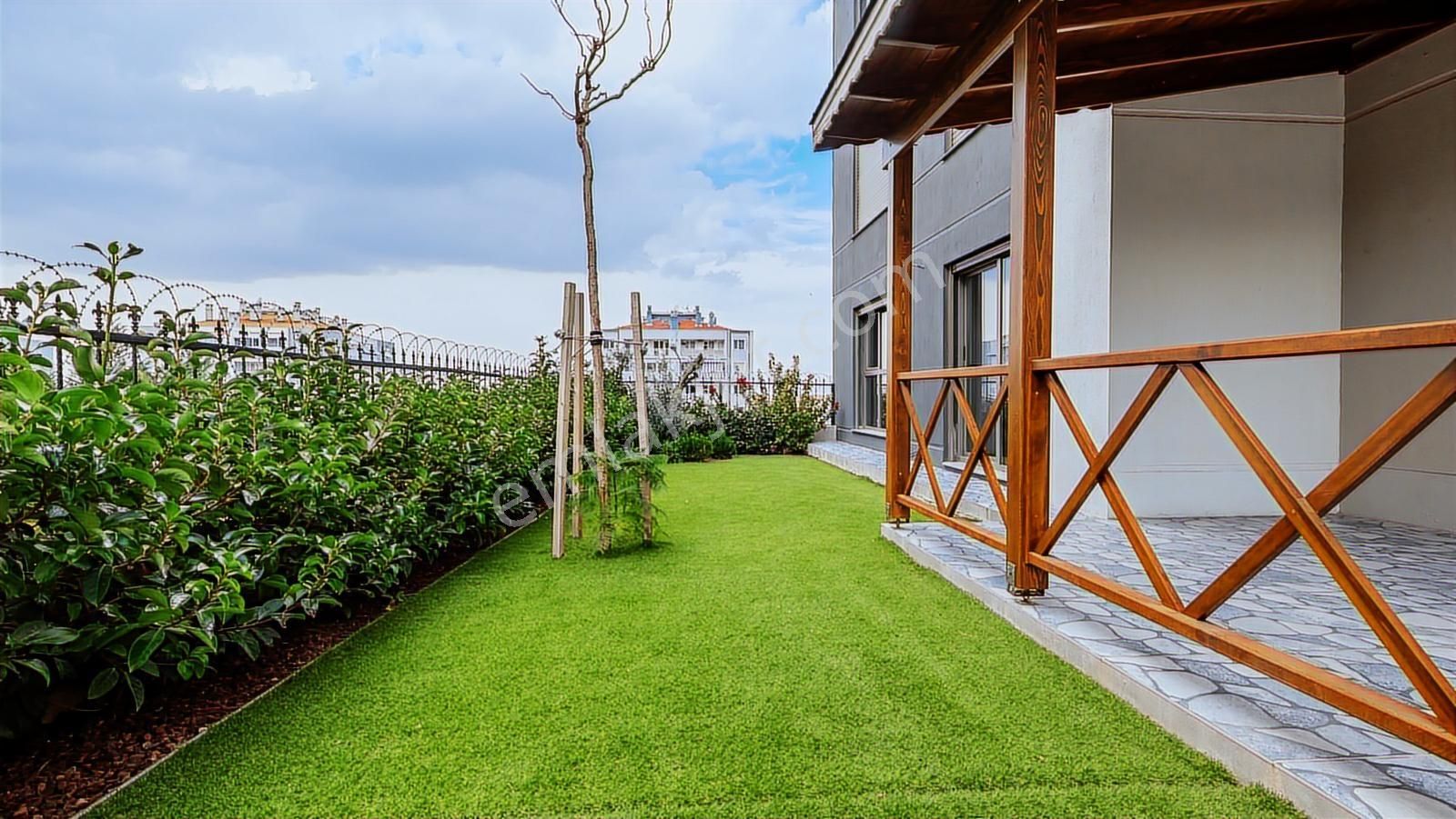 İzmir Menemen Koyundere'de Satılık 3+1 Lüks Bahçeli Daire Cb-ph
