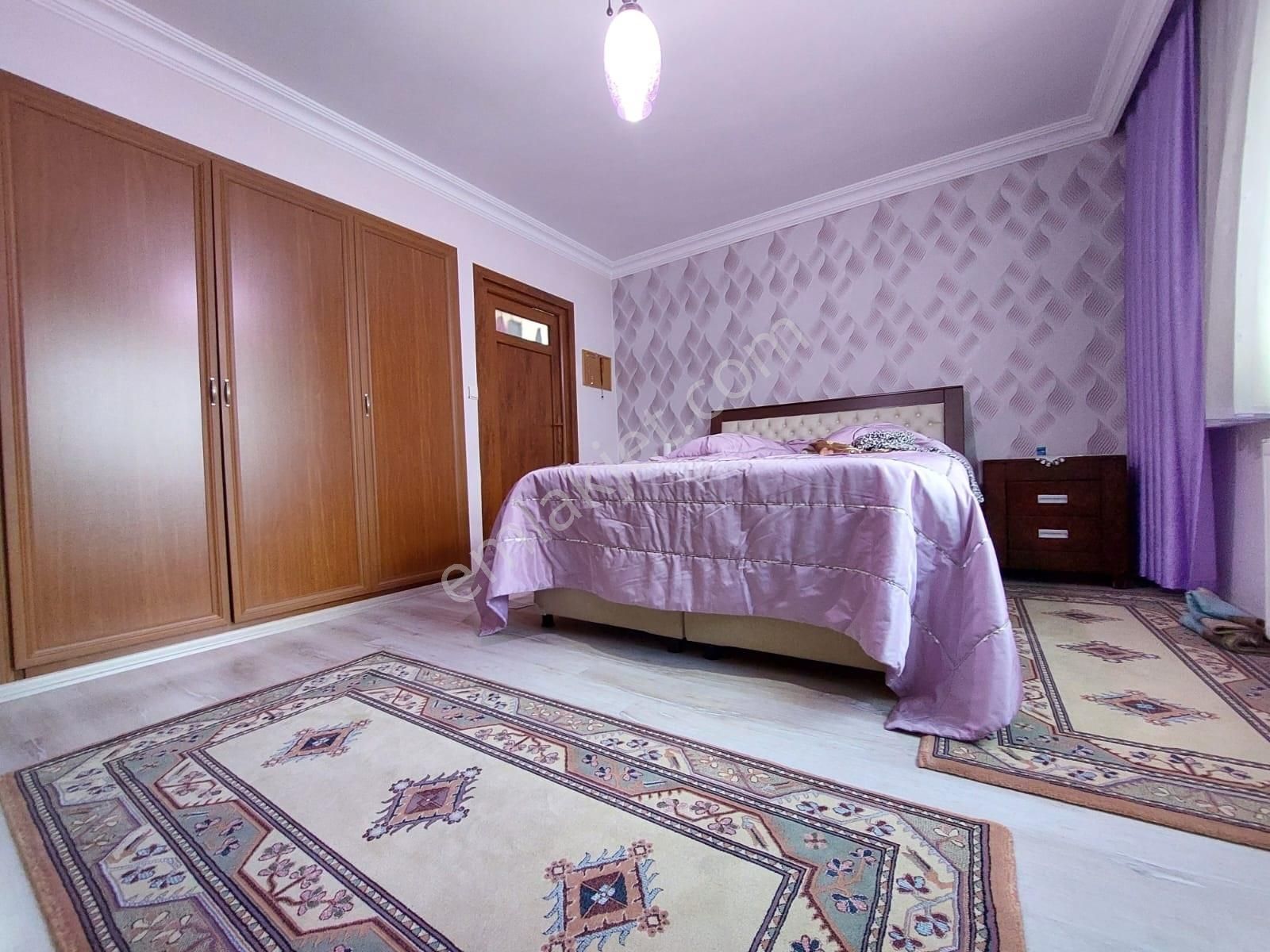 Piyade Mah De 4+1 Arakat Köşe Başı Çift Banyolu Geniş Daire - Görsel 6