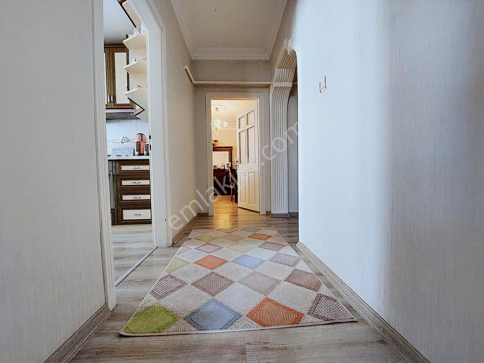 Piyade Mah De 4+1 Arakat Köşe Başı Çift Banyolu Geniş Daire - Görsel 28